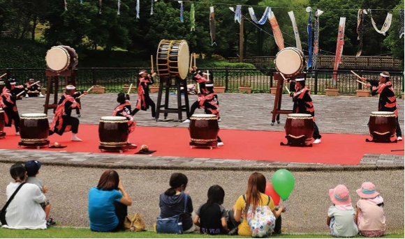 小牧市総合公園市民四季の森バラ・アジサイまつり